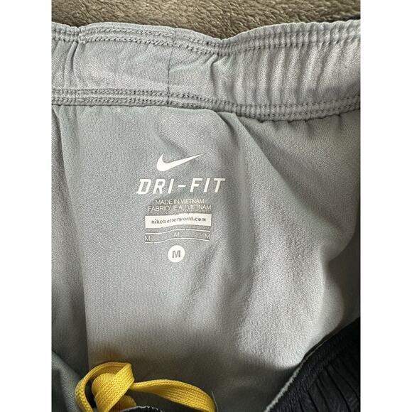 Nike DriFit Women's Black /Yellow Livestrong Athletic running shorts Size Medium - Picture 5 of 8